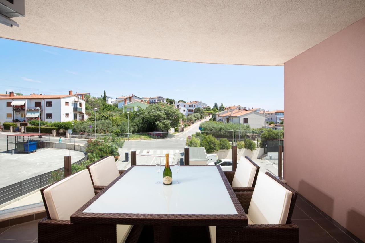 Monte Paradiso Sun Apartment Pola Esterno foto